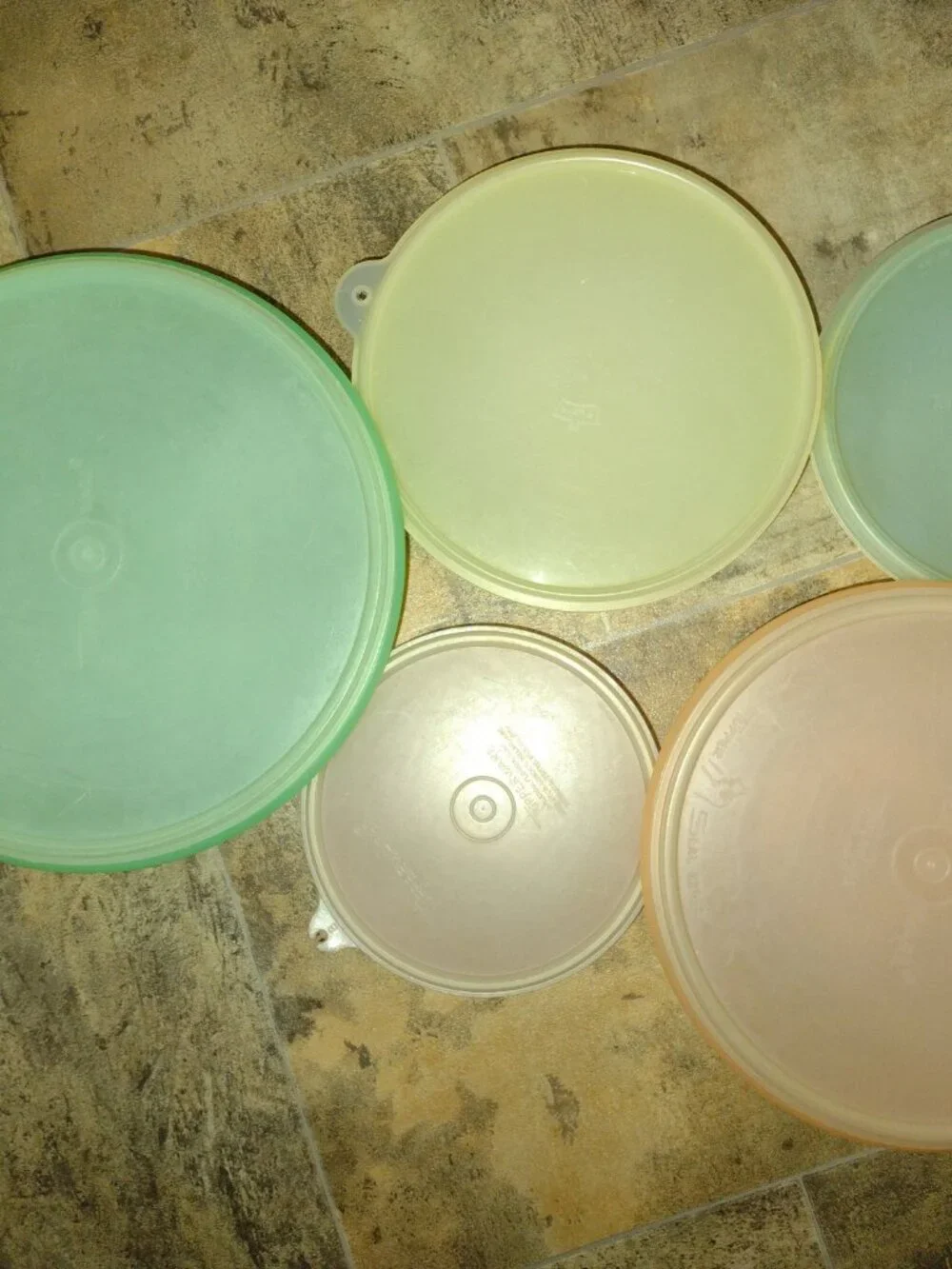 1960s Tupperware Set of 5 Colored Nesting Bowls with Lids and Baking Mat